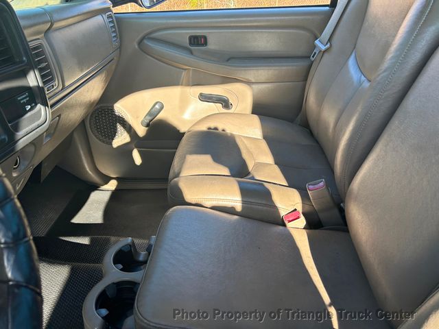 2004 Chevrolet 3500 CAB CHASSIS JUST 50k MILES! PRE EMISSION DURAMAX! NO DEF & NO DPF! - 22928959 - 70