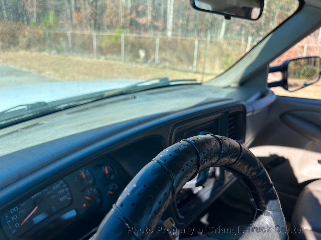 2004 Chevrolet 3500 CAB CHASSIS JUST 50k MILES! PRE EMISSION DURAMAX! NO DEF & NO DPF! - 22928959 - 71