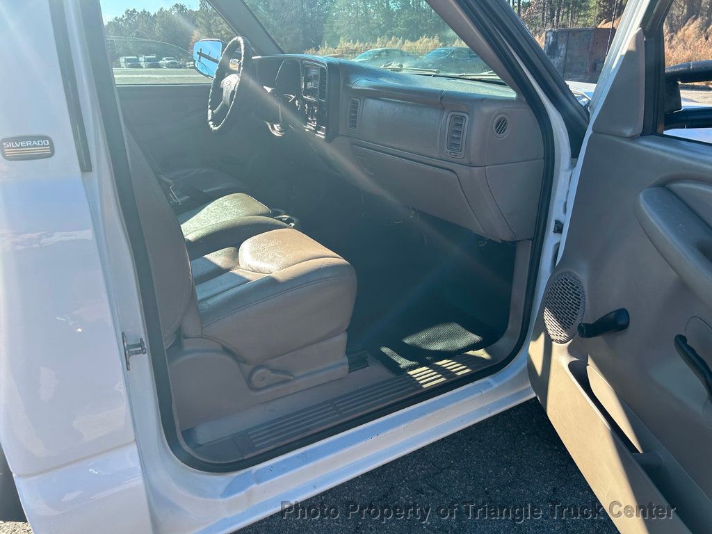 2004 Chevrolet 3500 CAB CHASSIS JUST 50k MILES! PRE EMISSION DURAMAX! NO DEF & NO DPF! - 22928959 - 80