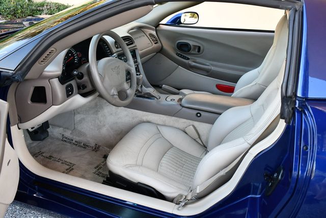 2004 Chevrolet Corvette 2 Door Coupe Lemans Commemorative Edition - 22950899 - 35