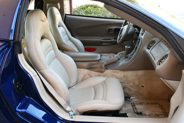 2004 Chevrolet Corvette 2 Door Coupe Lemans Commemorative Edition - 22950899 - 40