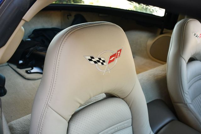 2004 Chevrolet Corvette 2 Door Coupe Lemans Commemorative Edition - 22950899 - 41