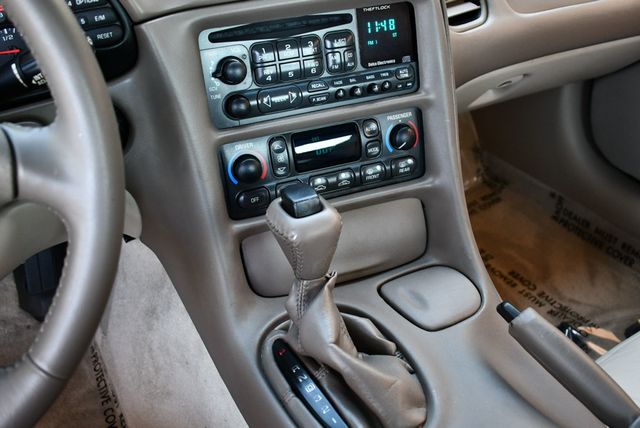 2004 Chevrolet Corvette 2 Door Coupe Lemans Commemorative Edition - 22950899 - 44