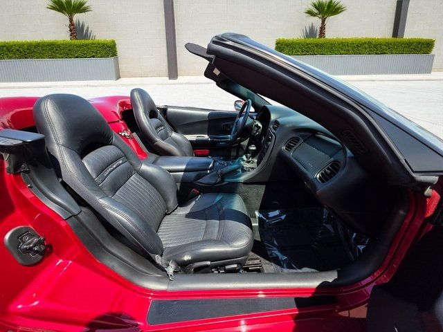 2004 Chevrolet Corvette 2dr Convertible - 22905066 - 13