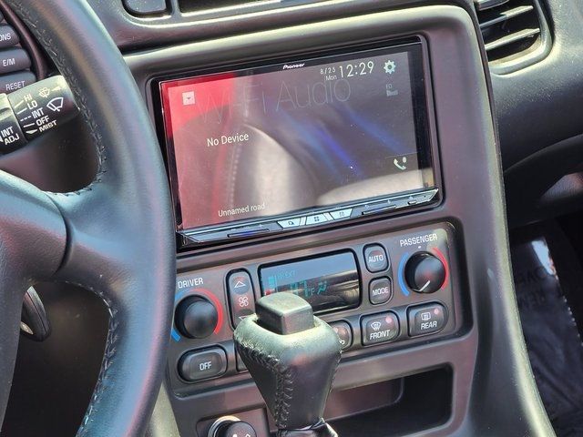 2004 Chevrolet Corvette 2dr Convertible - 22905066 - 20