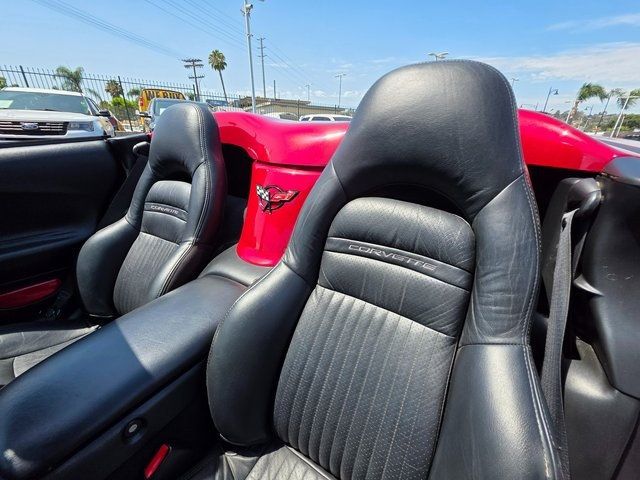 2004 Chevrolet Corvette 2dr Convertible - 22905066 - 23