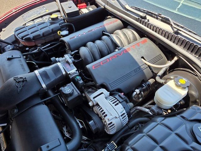 2004 Chevrolet Corvette 2dr Convertible - 22905066 - 28