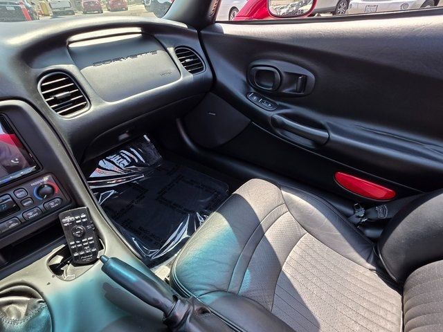 2004 Chevrolet Corvette 2dr Convertible - 22905066 - 38