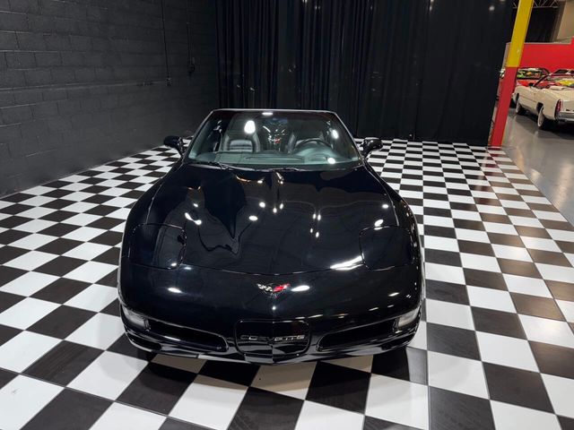 2004 Chevrolet Corvette 2dr Convertible - 22852081 - 18