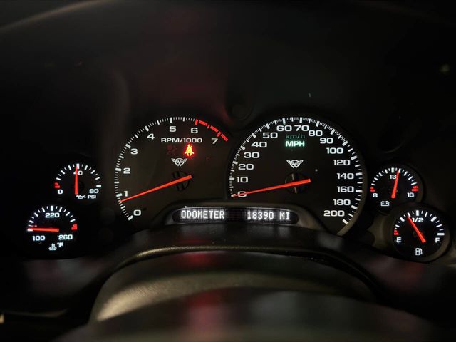 2004 Chevrolet Corvette 2dr Convertible - 22852081 - 1