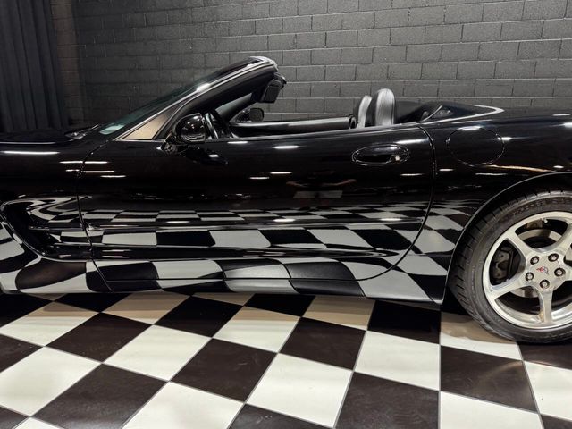 2004 Chevrolet Corvette 2dr Convertible - 22852081 - 26