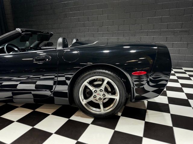 2004 Chevrolet Corvette 2dr Convertible - 22852081 - 27