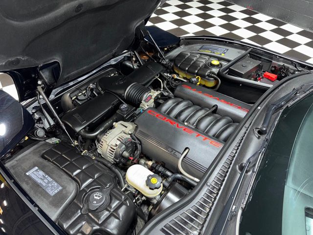 2004 Chevrolet Corvette 2dr Convertible - 22852081 - 4