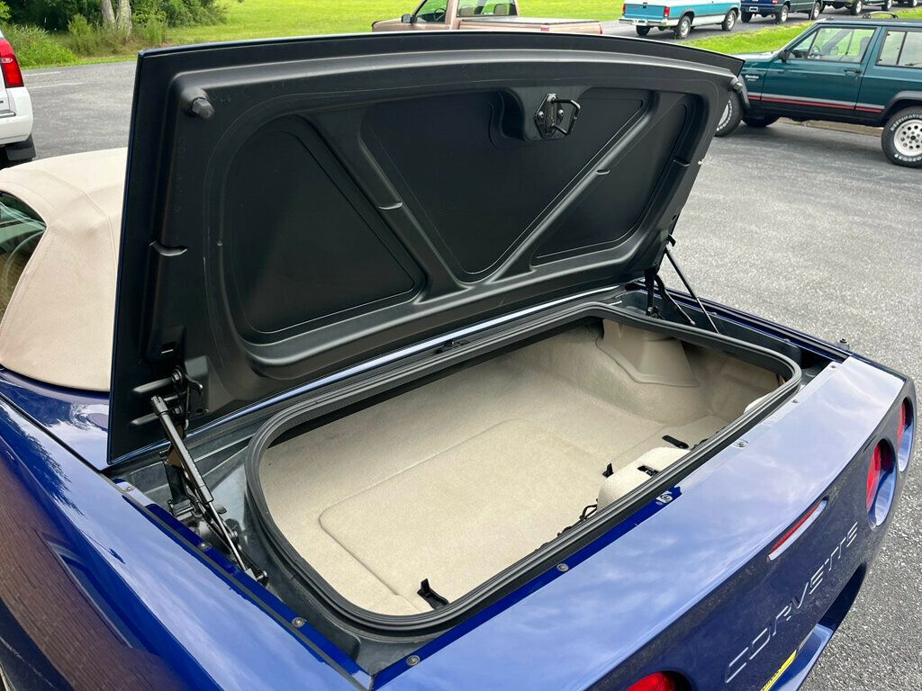 2004 Chevrolet Corvette 2dr Convertible - 23053060 - 13