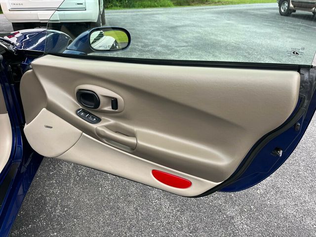 2004 Chevrolet Corvette 2dr Convertible - 23053060 - 19