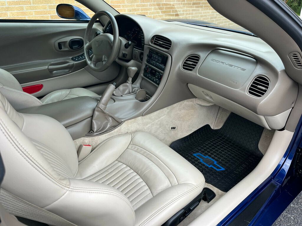2004 Chevrolet Corvette 2dr Convertible - 23053060 - 20