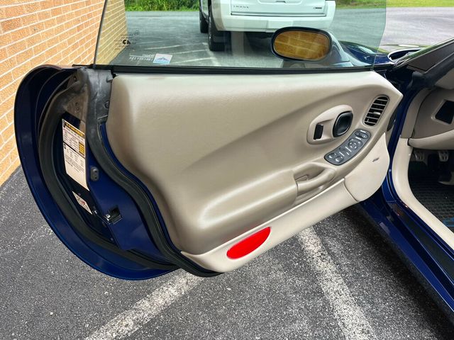 2004 Chevrolet Corvette 2dr Convertible - 23053060 - 23