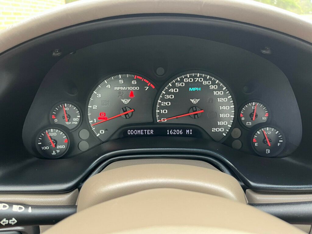 2004 Chevrolet Corvette 2dr Convertible - 23053060 - 32