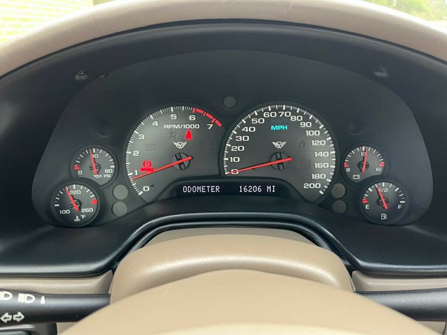 2004 Chevrolet Corvette 2dr Convertible - 23053060 - 32