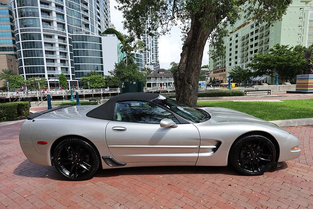 2004 Chevrolet Corvette 2dr Convertible - 22593381 - 14