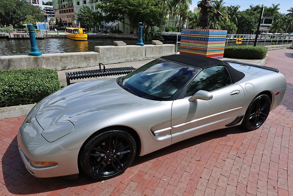 2004 Chevrolet Corvette 2dr Convertible - 22593381 - 26