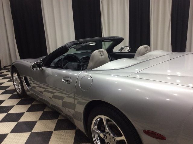 2004 Chevrolet Corvette 2dr Convertible - 22451332 - 6