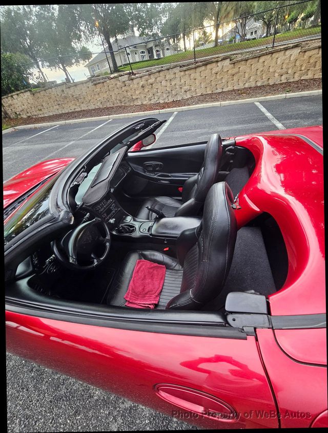 2004 Chevrolet Corvette 2dr Convertible - 23044244 - 24