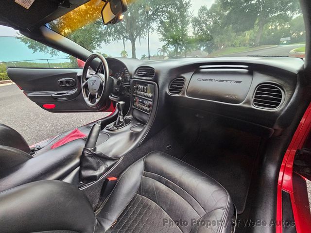 2004 Chevrolet Corvette 2dr Convertible - 23044244 - 26