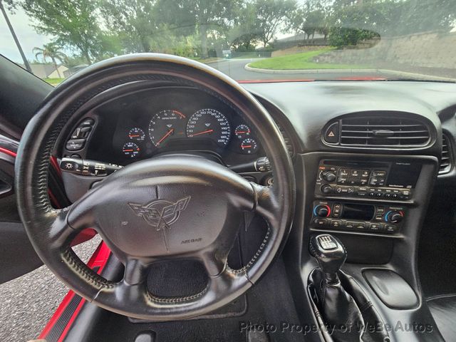 2004 Chevrolet Corvette 2dr Convertible - 23044244 - 32