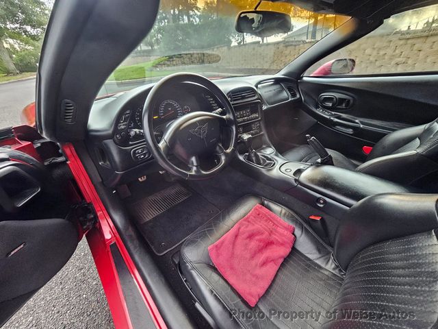 2004 Chevrolet Corvette 2dr Convertible - 23044244 - 34
