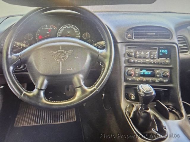 2004 Chevrolet Corvette 2dr Convertible - 23044244 - 8