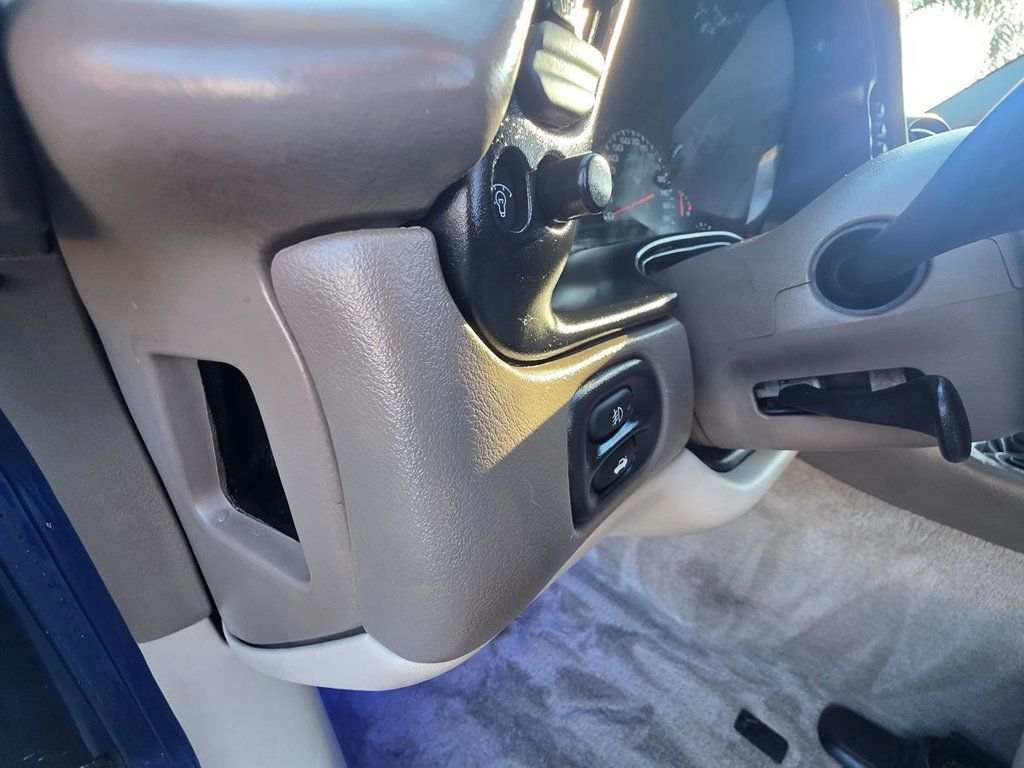 2004 Chevrolet Corvette 2dr Coupe - 22962493 - 12