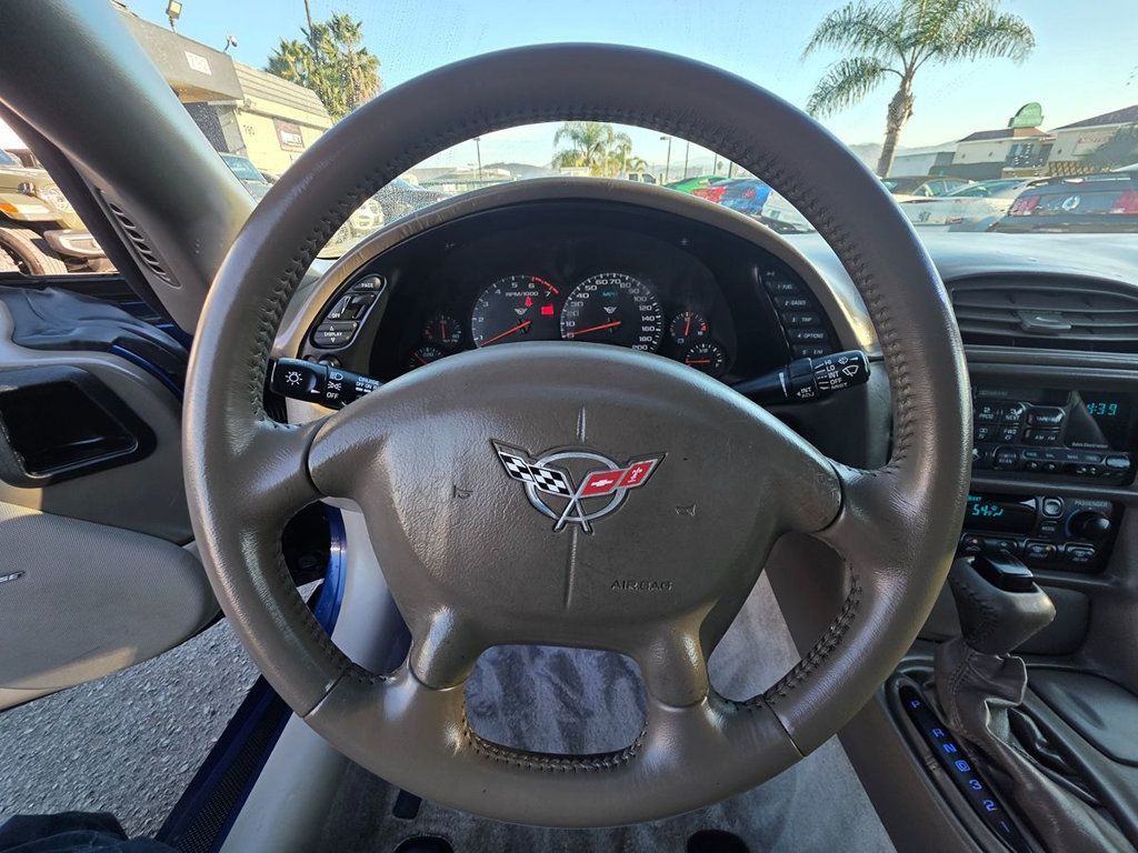 2004 Chevrolet Corvette 2dr Coupe - 22962493 - 13