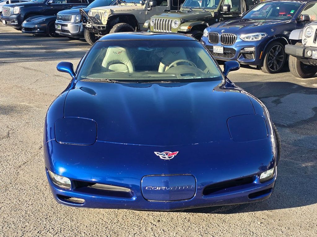 2004 Chevrolet Corvette 2dr Coupe - 22962493 - 3
