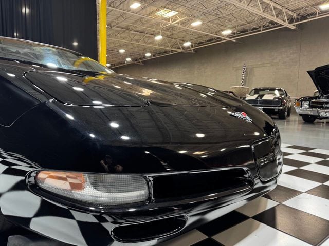 2004 Chevrolet Corvette 2dr Coupe - 22866747 - 17