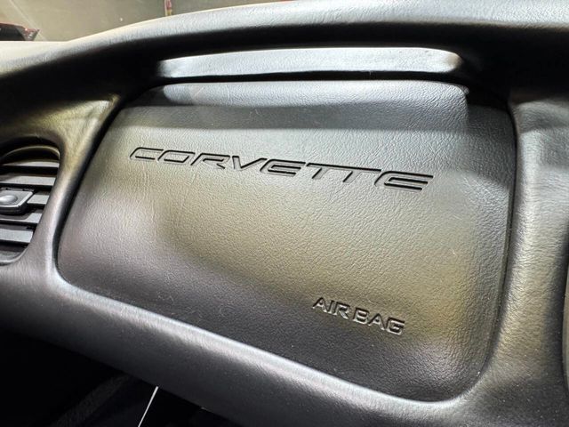 2004 Chevrolet Corvette 2dr Coupe - 22866747 - 2