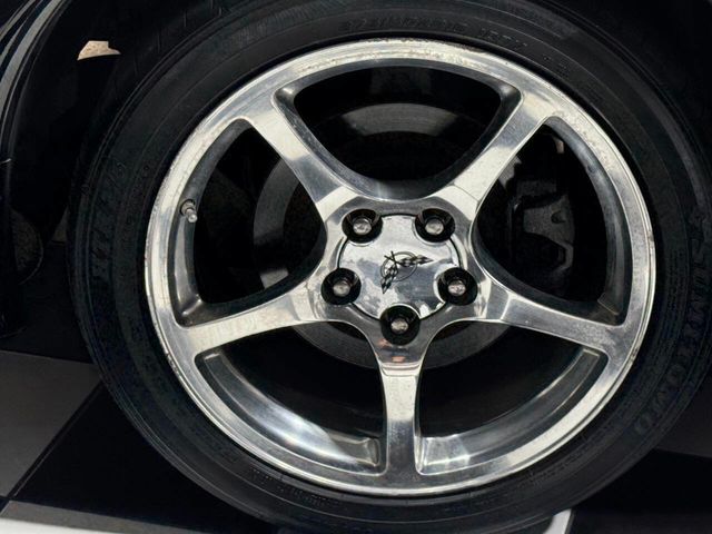 2004 Chevrolet Corvette 2dr Coupe - 22866747 - 32