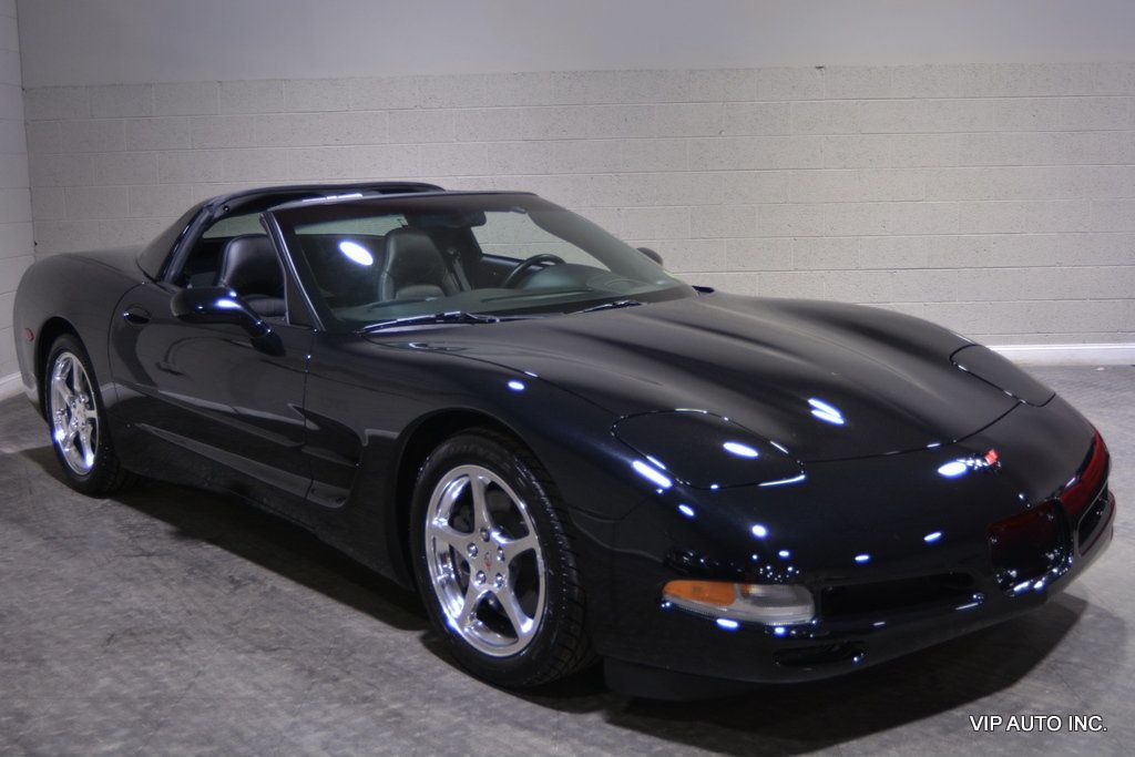 2004 Chevrolet Corvette 2dr Coupe - 22511735 - 0