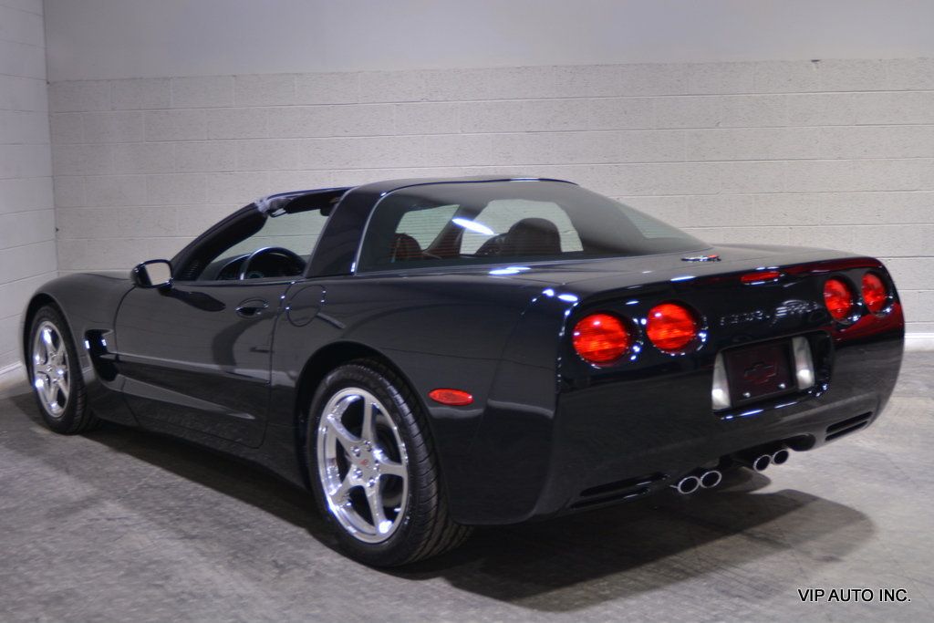 2004 Chevrolet Corvette 2dr Coupe - 22511735 - 2