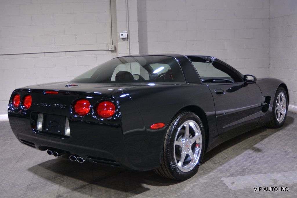 2004 Chevrolet Corvette 2dr Coupe - 22511735 - 3