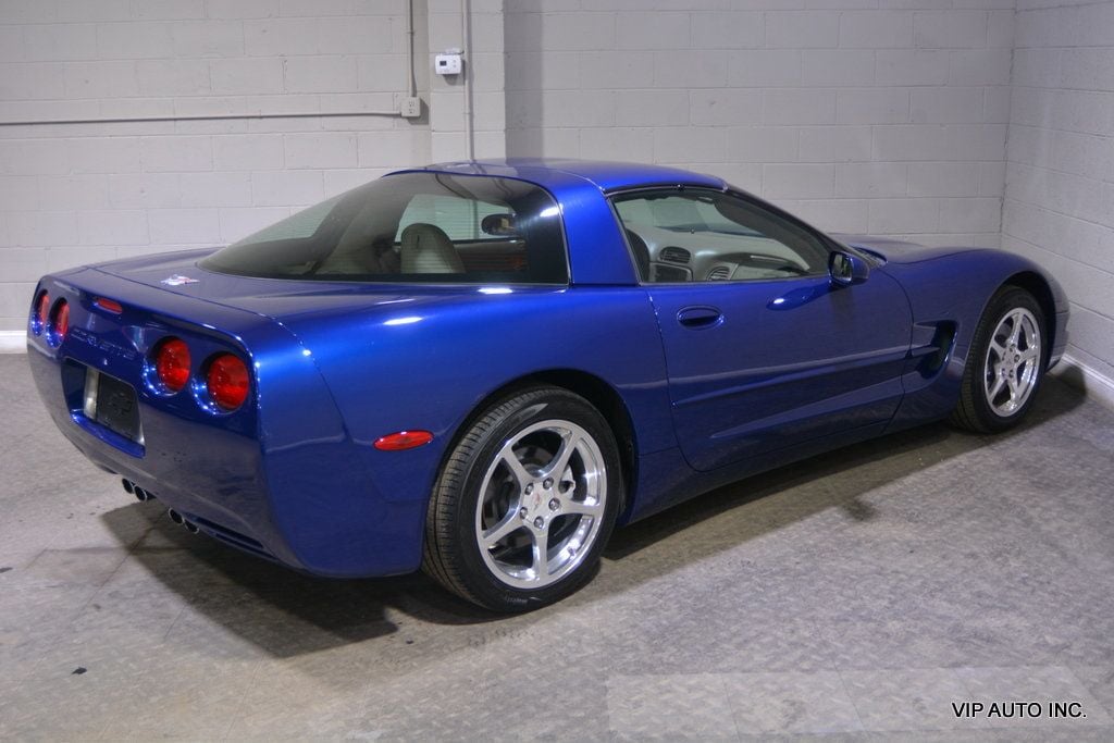 2004 Chevrolet Corvette 2dr Coupe - 22730554 - 3