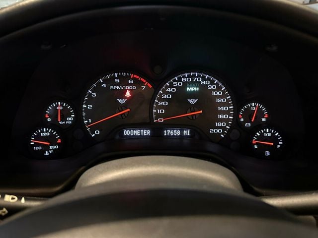 2004 Chevrolet Corvette Convertible/HeadUpDisplay/1SB EquipmentGroup/MemoryPkg/12DiscCD - 23012875 - 23