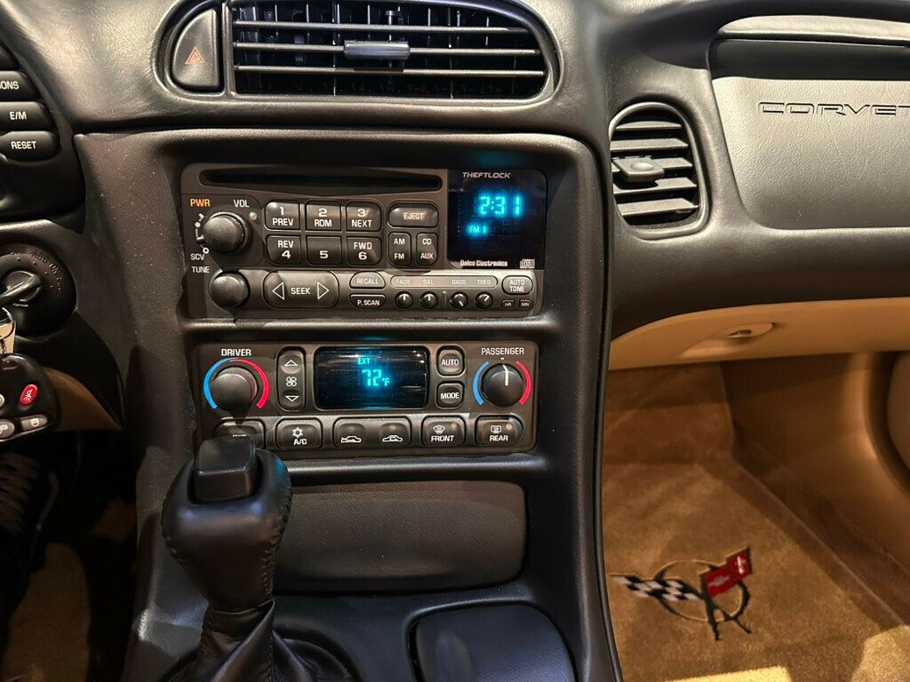 2004 Chevrolet Corvette Convertible/HeadUpDisplay/1SB EquipmentGroup/MemoryPkg/12DiscCD - 23012875 - 24