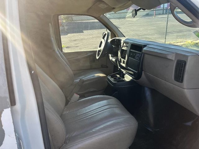 2004 Chevrolet Express 1500 3dr Van - 22964310 - 3