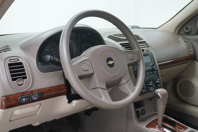 2004 Chevrolet Malibu Maxx 4dr Sedan LS - 23016788 - 9