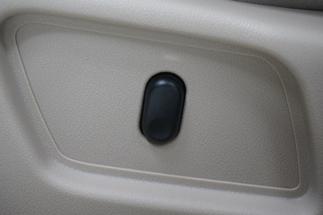 2004 Chevrolet Malibu Maxx 4dr Sedan LS - 23016788 - 14