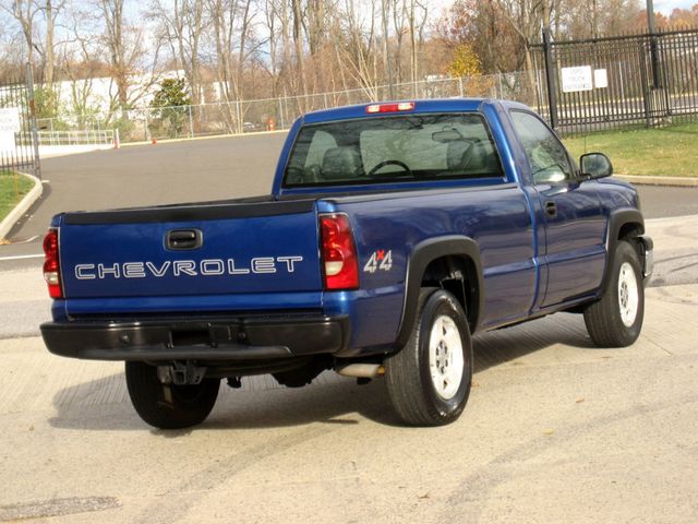2004 Chevrolet Silverado 1500 Classic  - 22946779 - 11