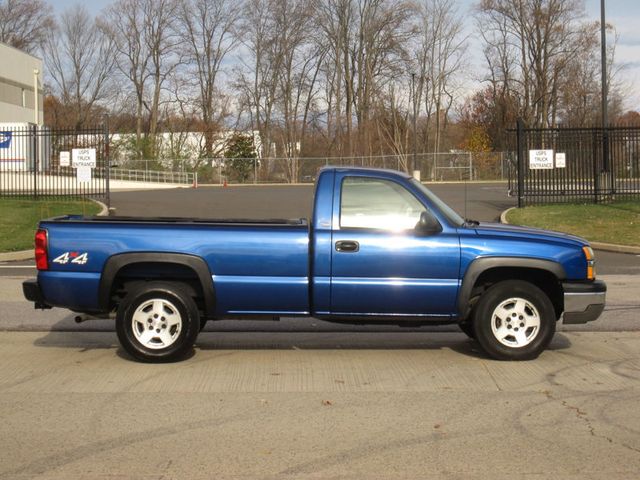 2004 Chevrolet Silverado 1500 Classic  - 22946779 - 8