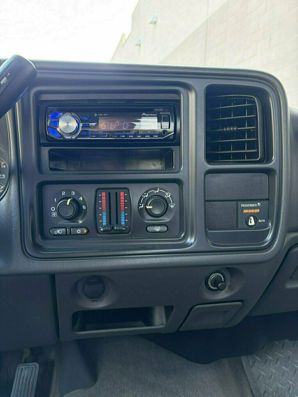 2004 Chevrolet Silverado 1500 Reg Cab 133.0" WB 4WD Z71 - 23084879 - 26