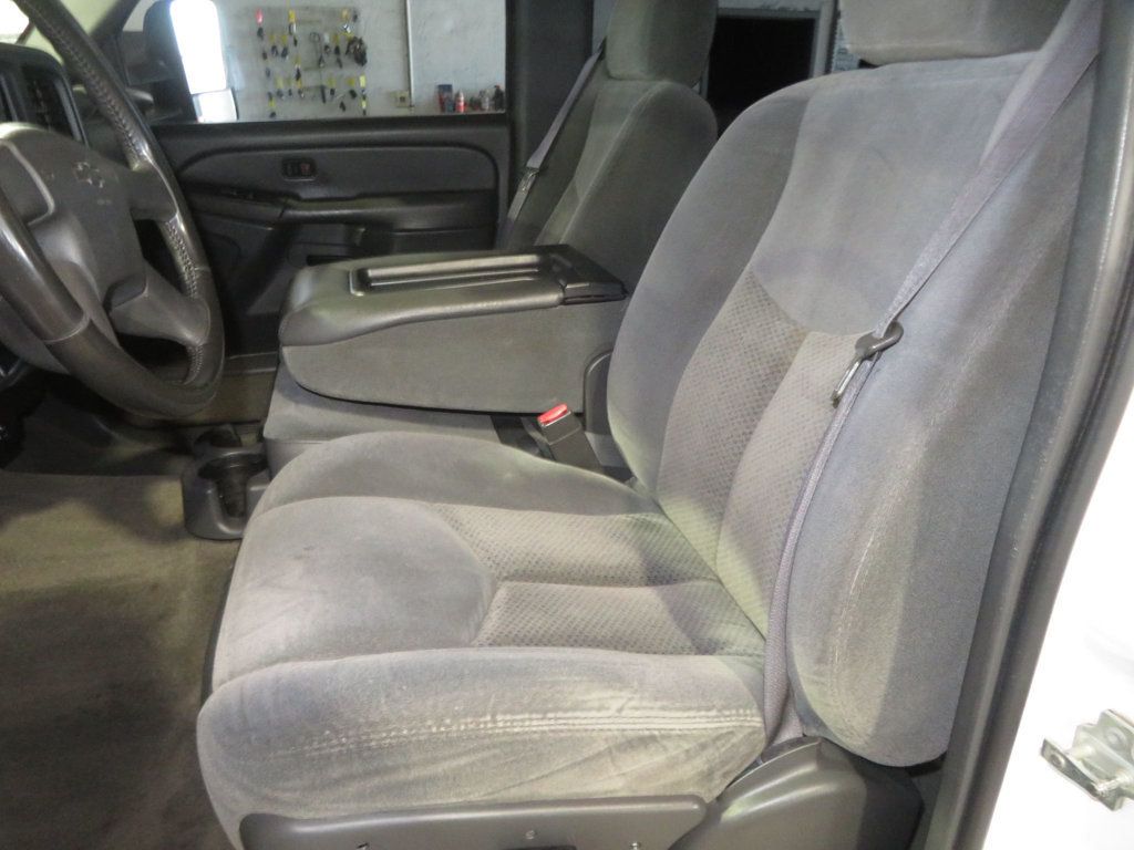 2004 Chevrolet Silverado 2500HD 3OWNER EXTRA CLEAN DURAMAX DIESEL 4X4 CREWCAB INJECTORS DONE  - 23059854 - 19